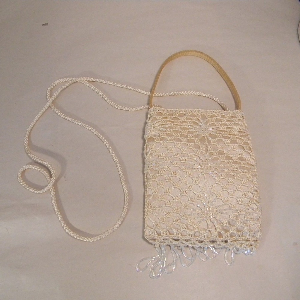 La Regale Champagne Ecru Crochet Beaded Purse